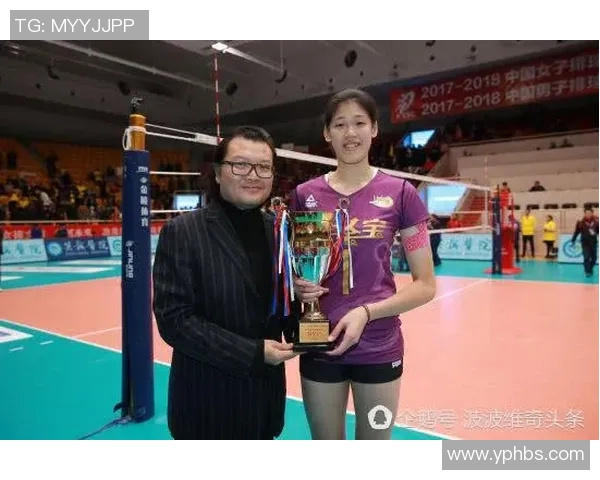 深圳排球队创新高排球配合排名引发热议展现团队实力与默契配合